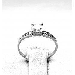 Zásnubní prsten z bílého zlata se zirkony